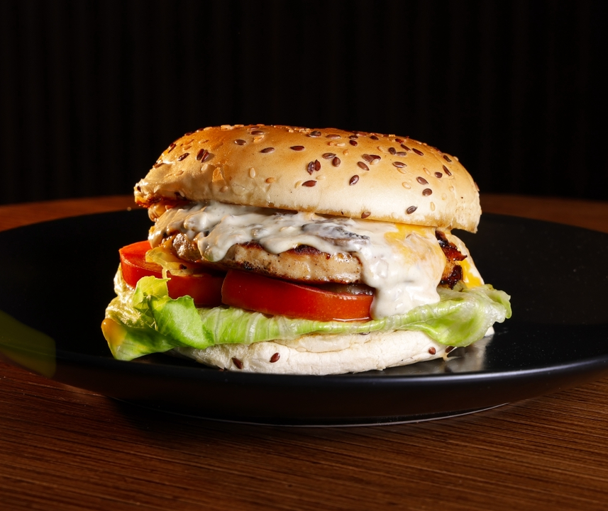 TRUFFLE CHICKEN BURGER